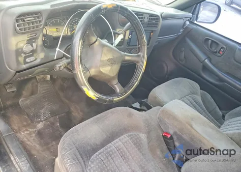 2001 Chevrolet S Truck S10 из США, поврежденный, VIN 1GCCS195618207216